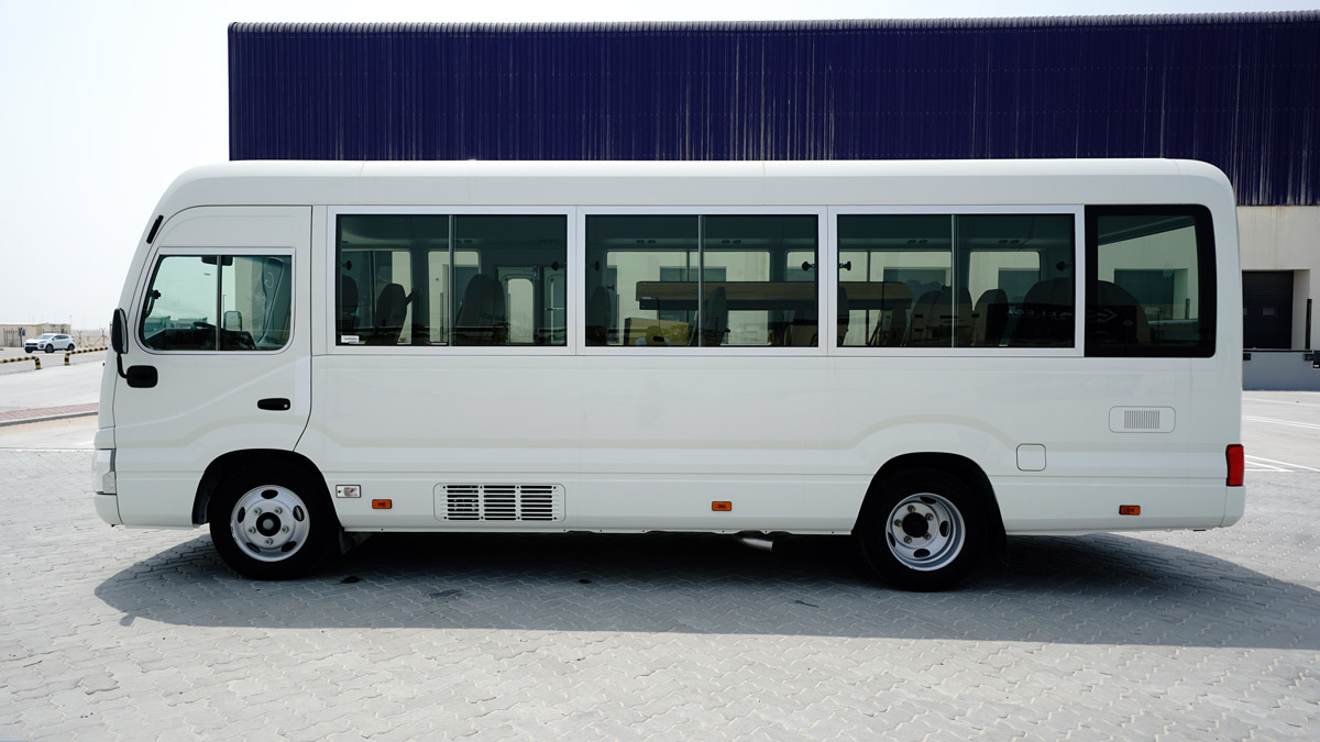 23-Seater1673279189-TOYOTA COASTER 2022YM (3)